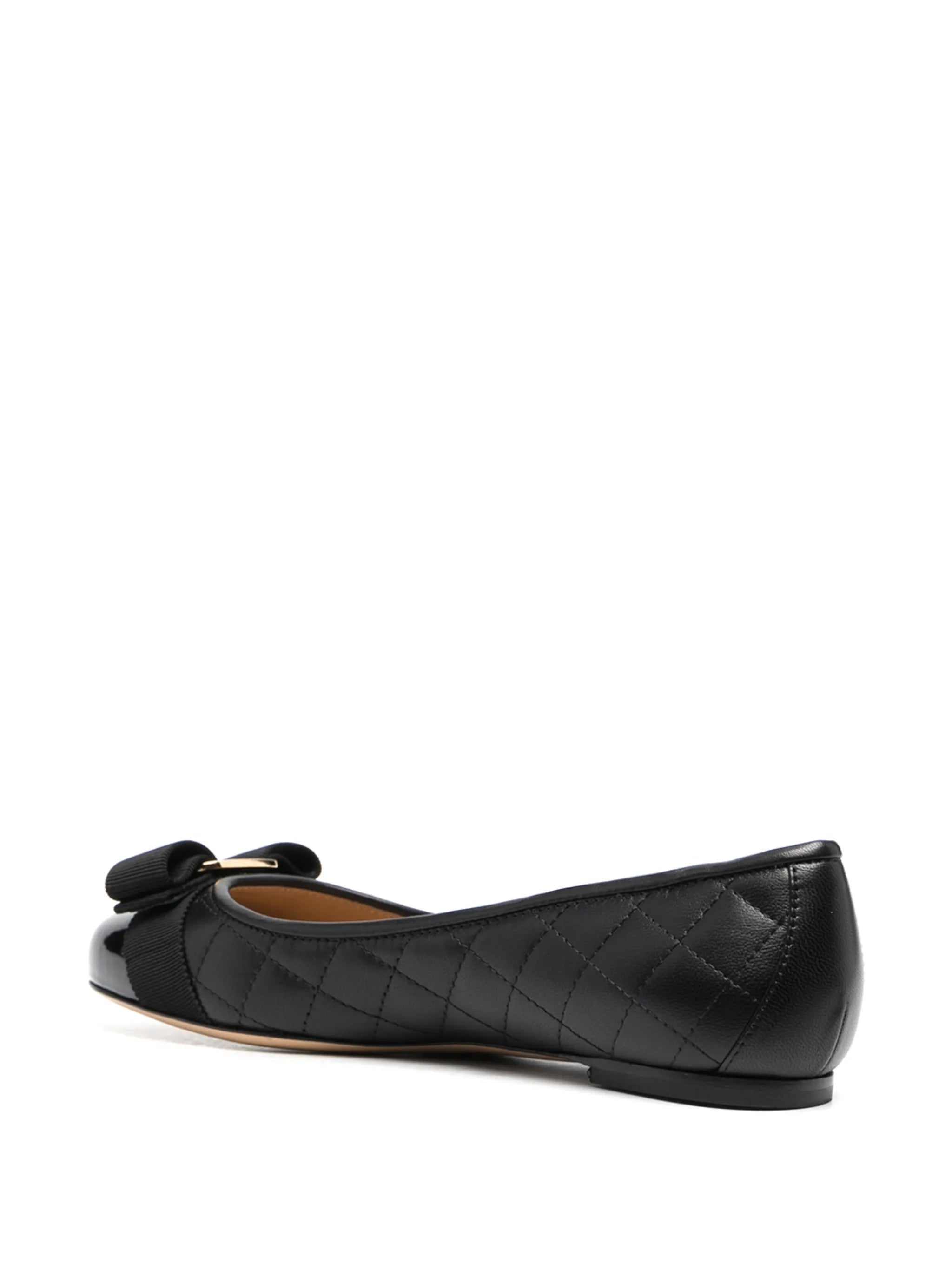 Salvatore Ferragamo Leather Pumps Flat Black