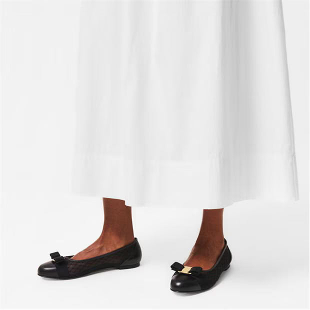 Salvatore Ferragamo Mesh Vara Flat Black