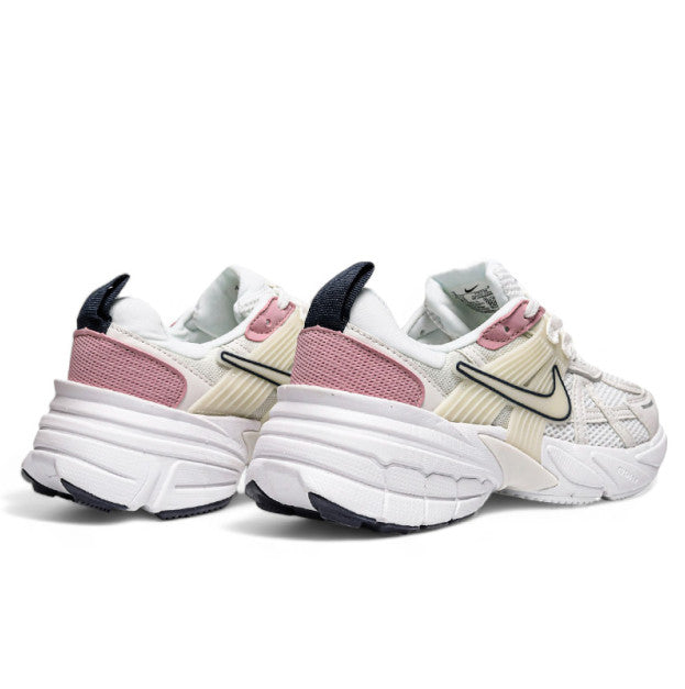Nike V2K White Pink