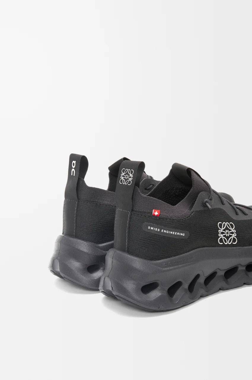 on Cloudtilt LOEWE 1 Black