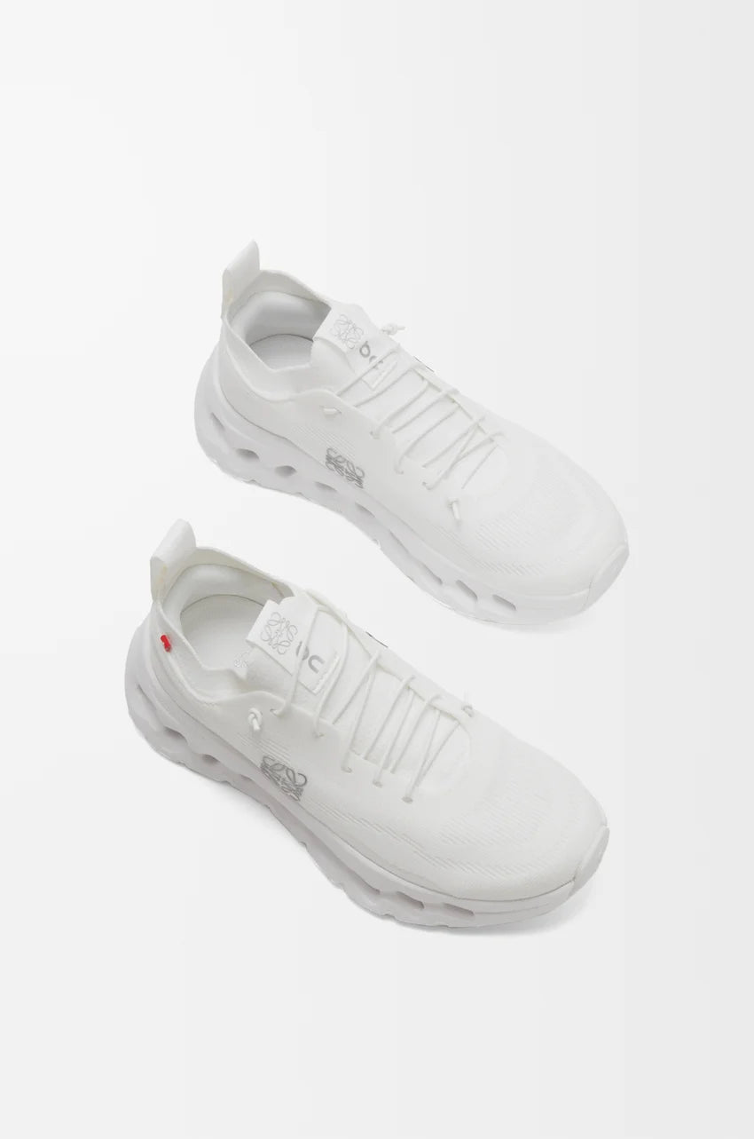 on Cloudtilt LOEWE White