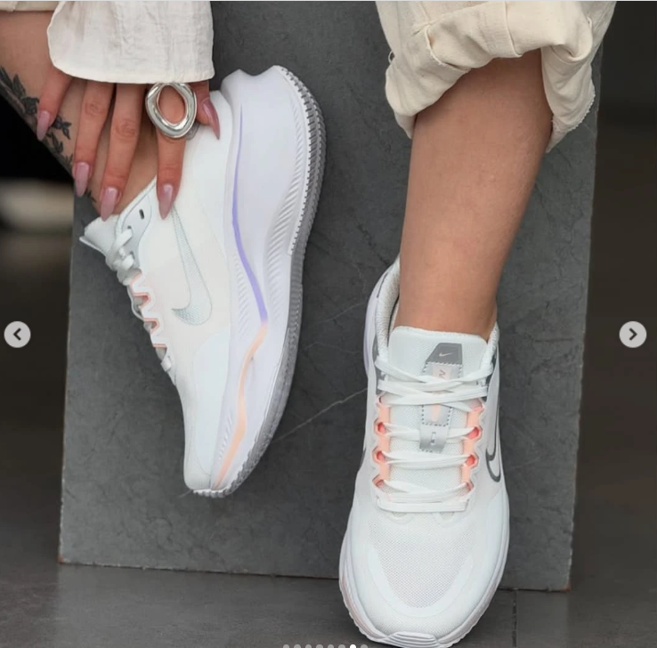 Nike Womens Zoom Fly 5 white pink