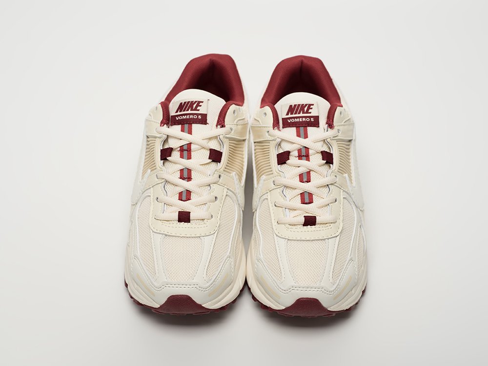 Nike Air Zoom Vomero 5 Valentine's Day