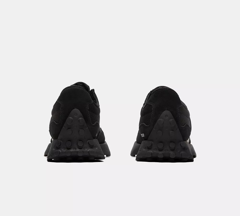 New Balance 327 Trainers in Triple Black