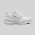 Nike Womens Zoom Fly 5 white