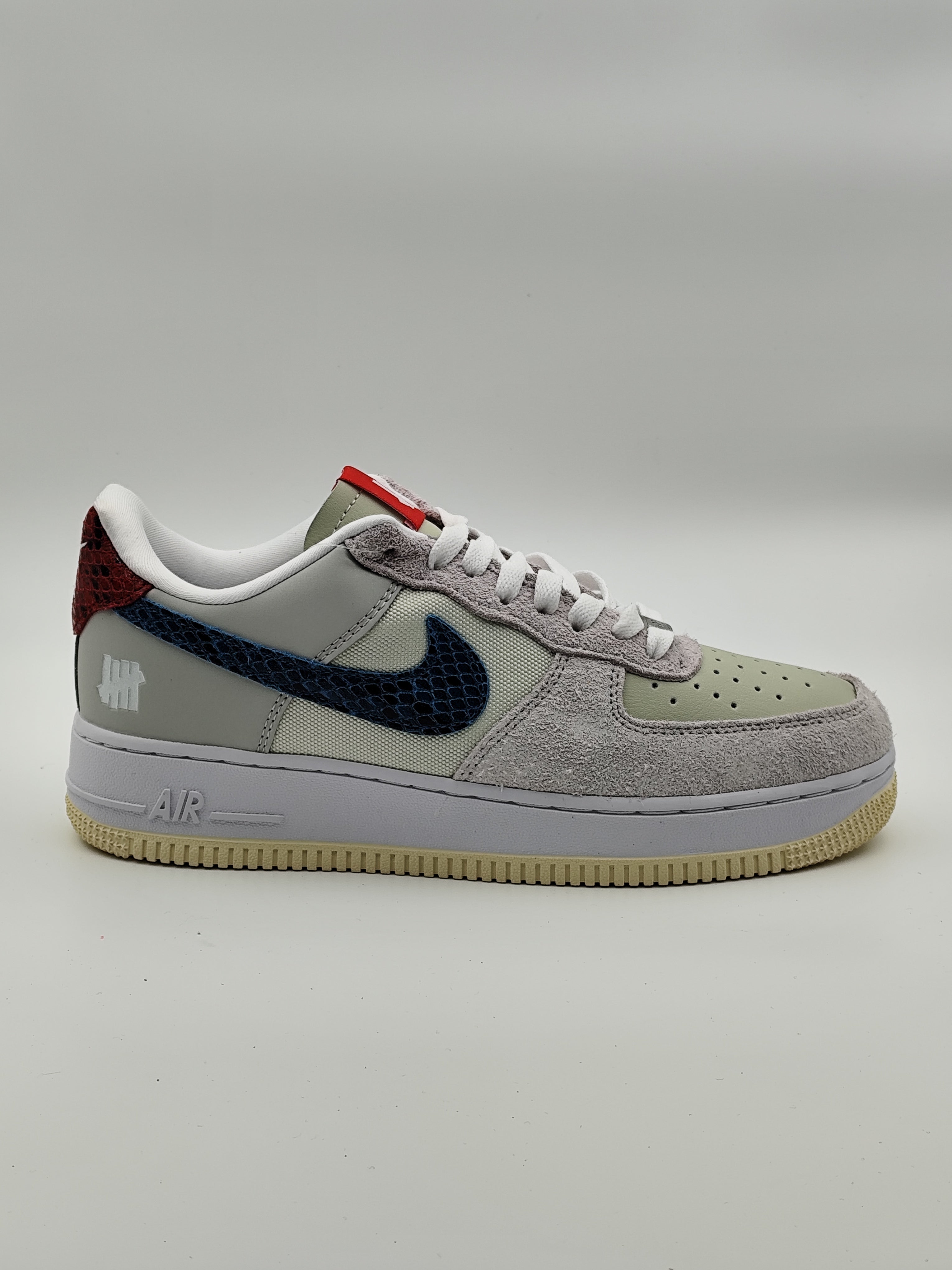 Nike Air Force 1 "Undefeated Grey"
