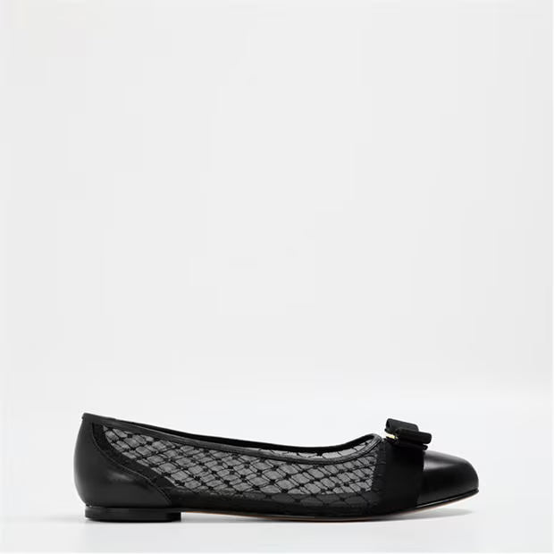 Salvatore Ferragamo Mesh Vara Flat Black