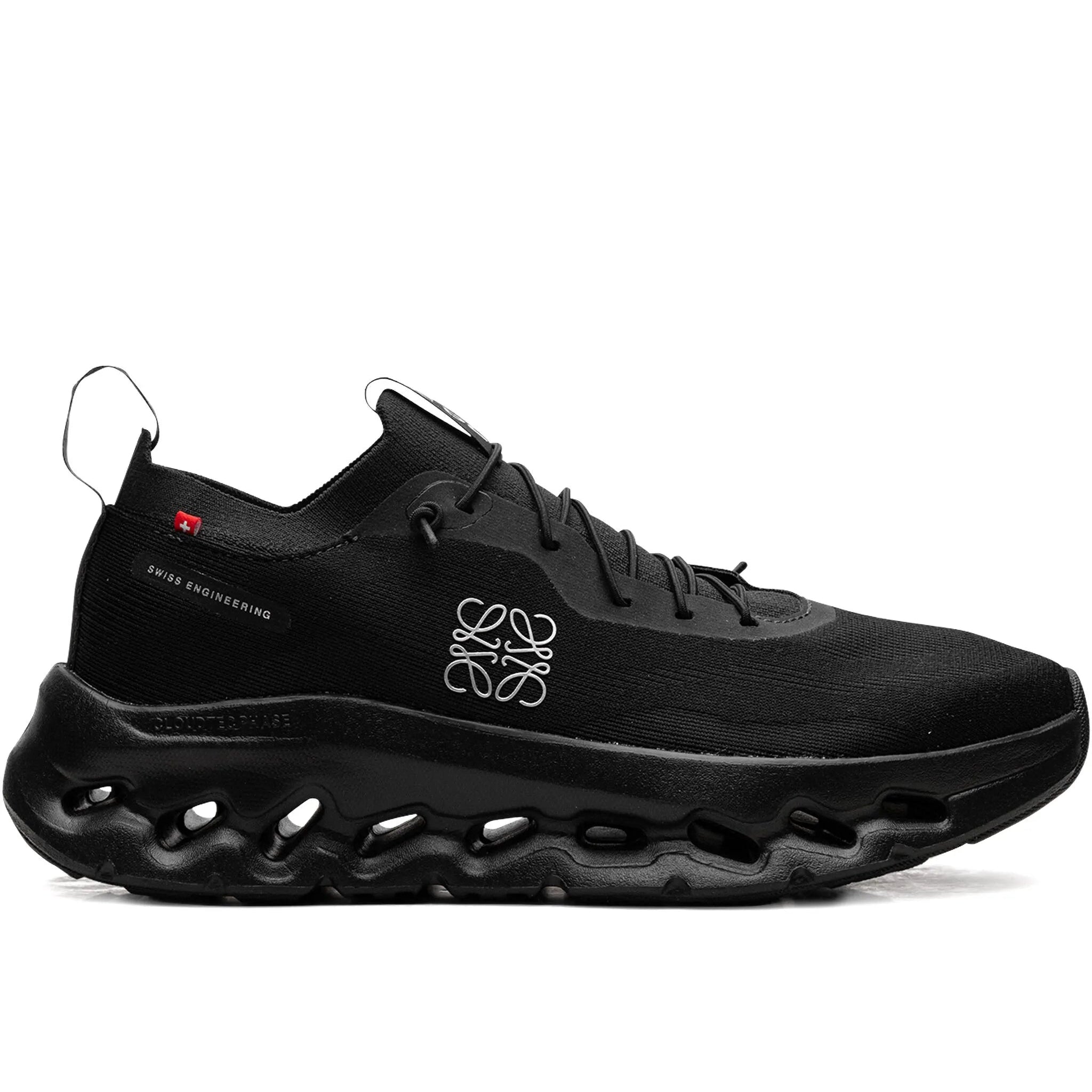 on Cloudtilt LOEWE 1 Black