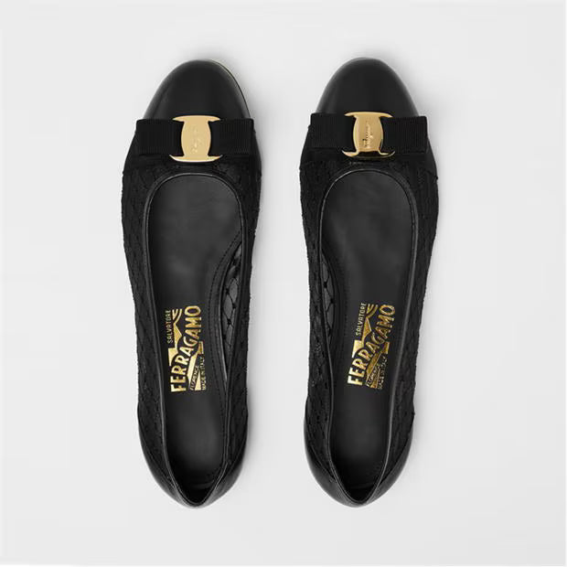 Salvatore Ferragamo Mesh Vara Flat Black