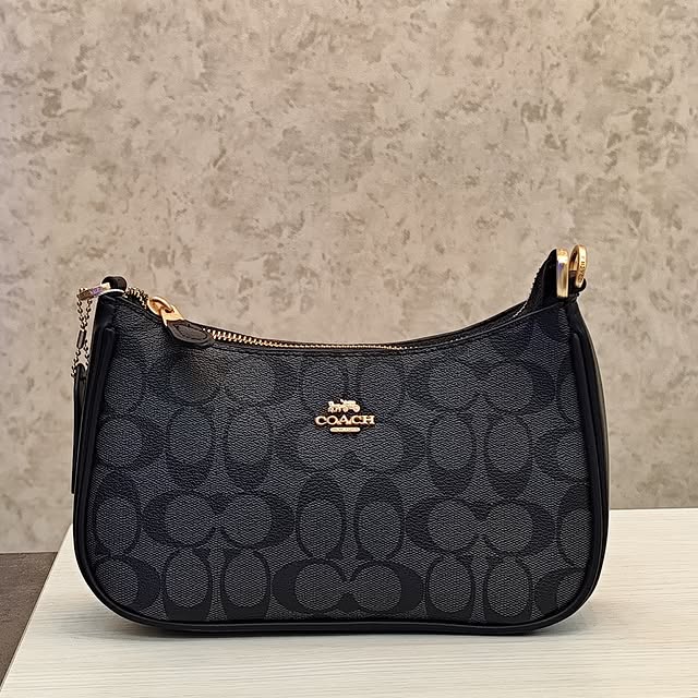 Coach Bags & Handbags