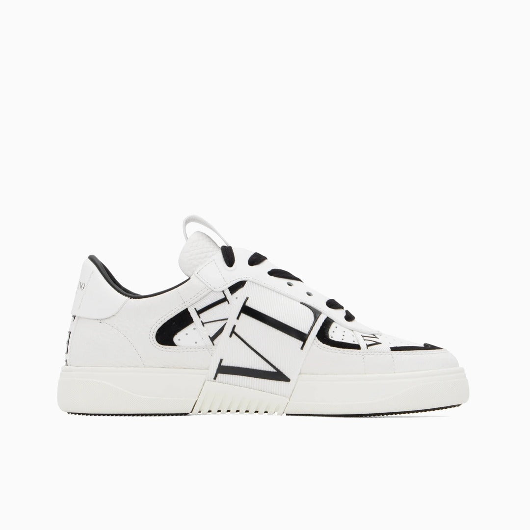 Valentino Garavani "White Black"