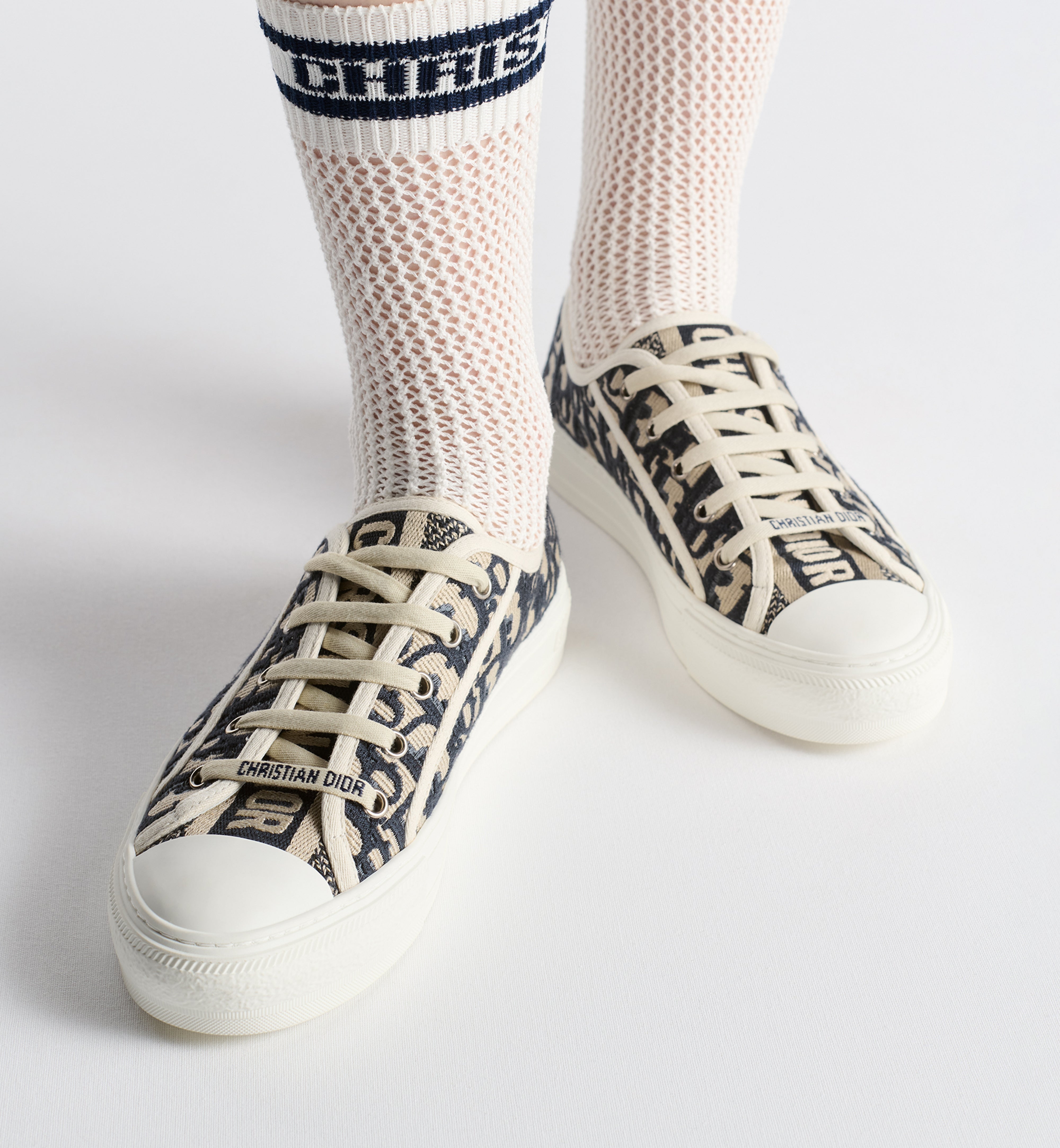 Dior Sneaker Deep Blue Dior Oblique Embroidered Cotton