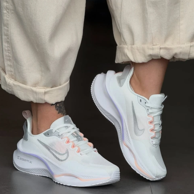 Nike Womens Zoom Fly 5 white pink
