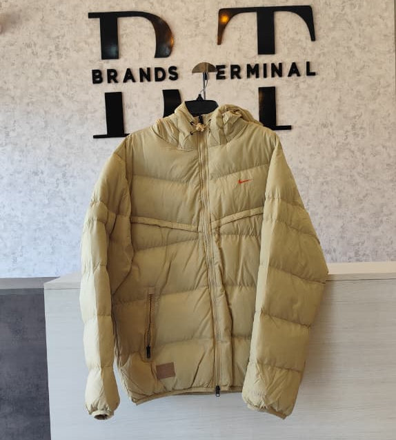 NIKE puffer jacket