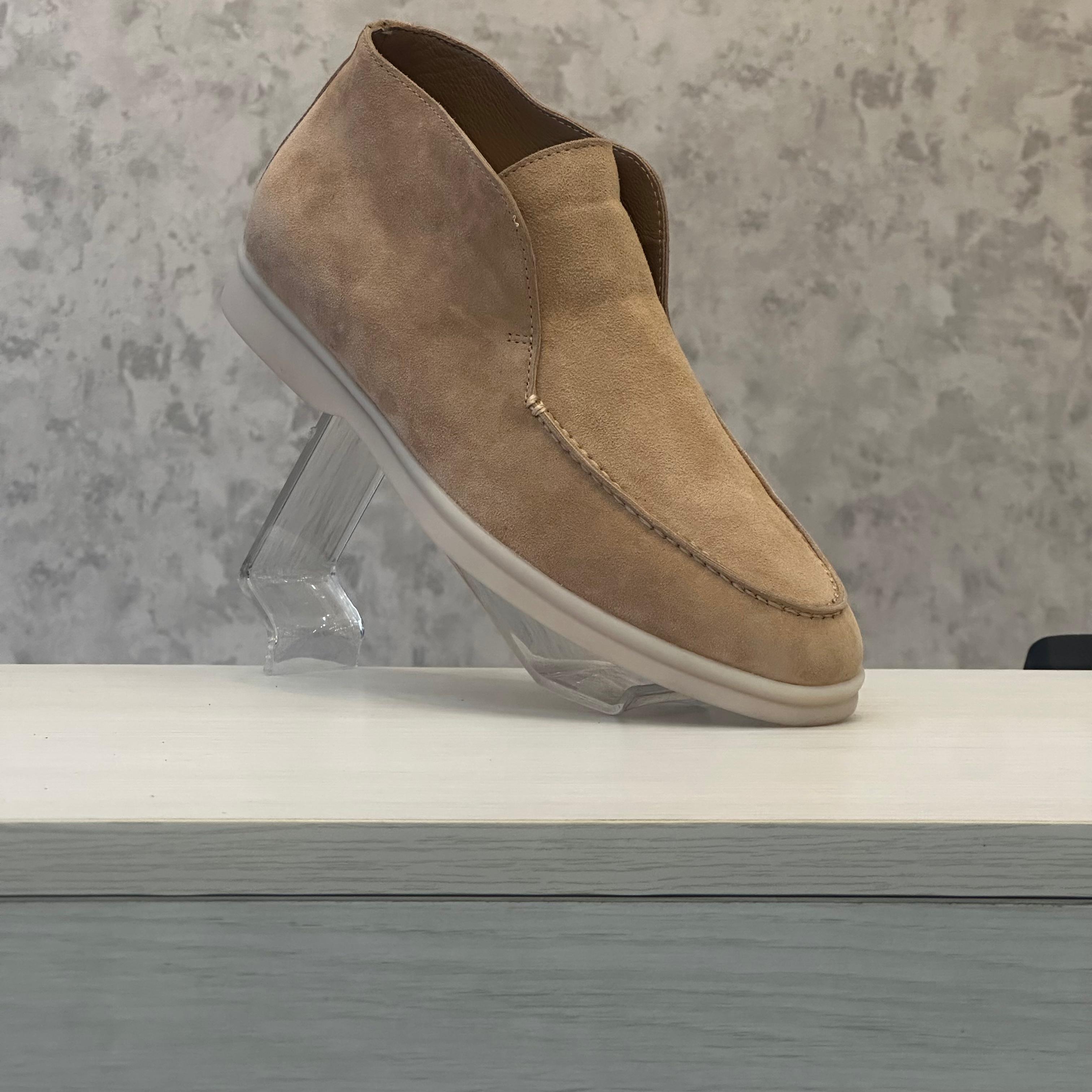 Loropiana Open Walk Boot Suede