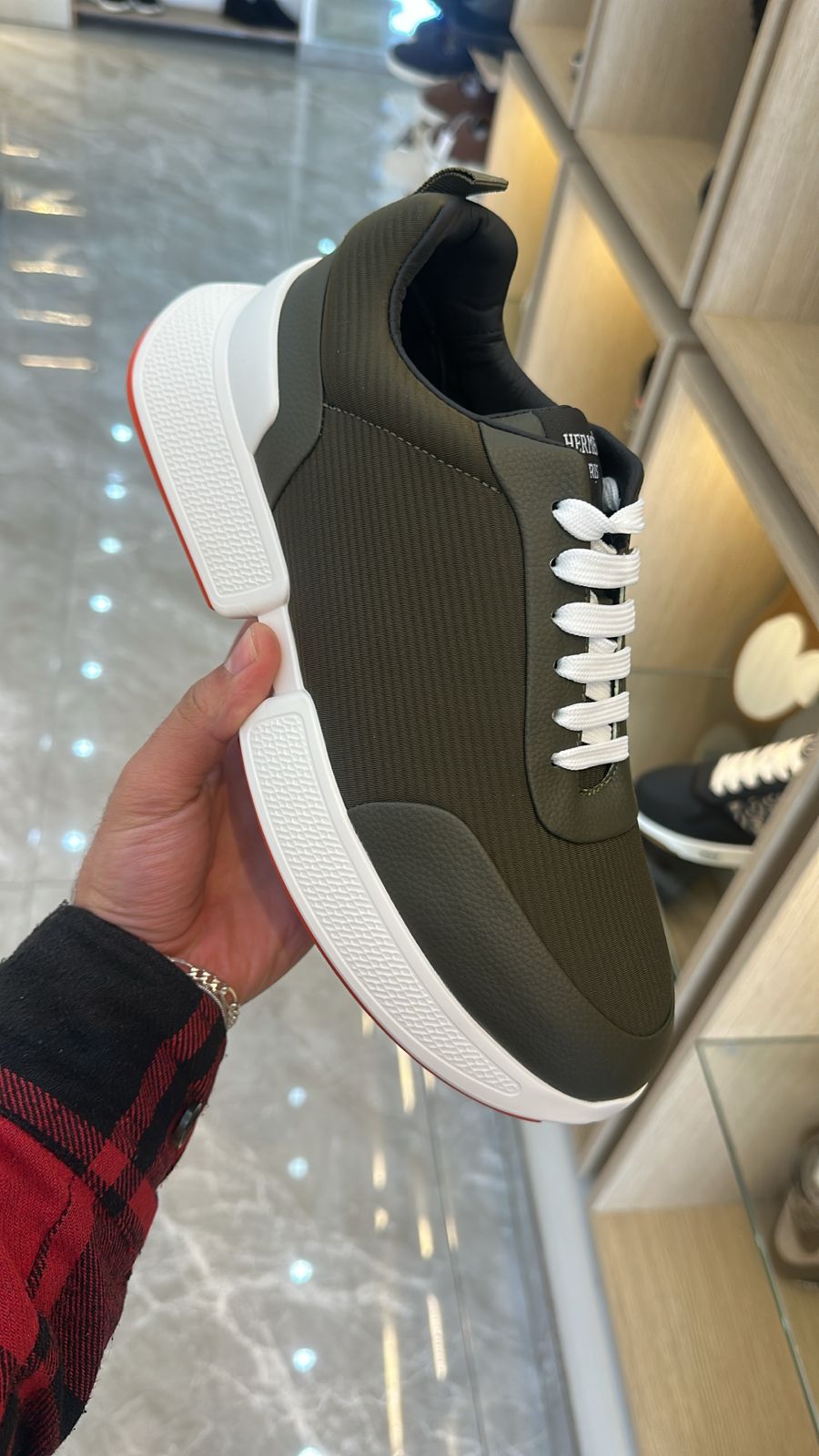 Hermes Sneaker