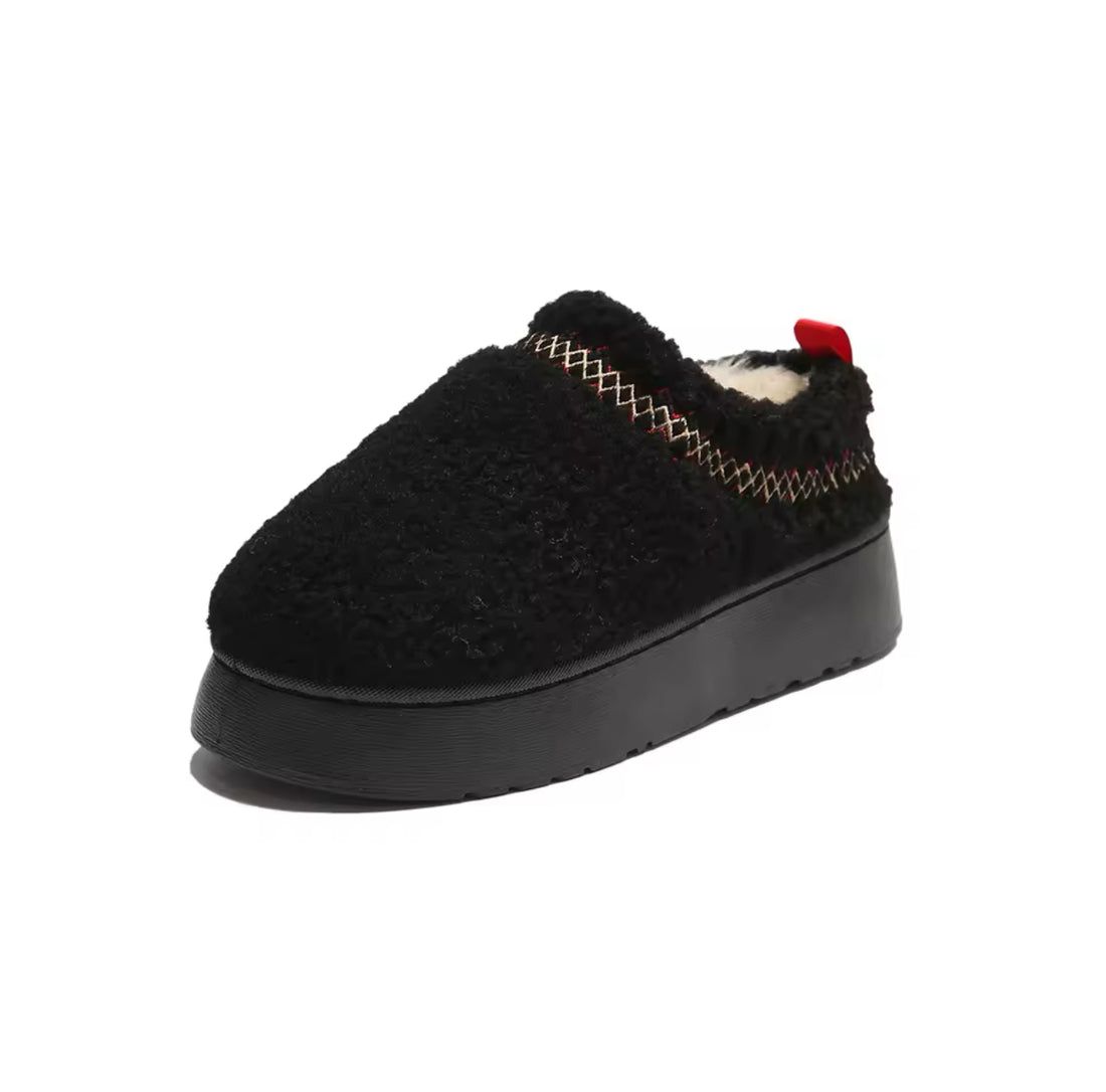 UGG Tazz Braid Natural "Black"