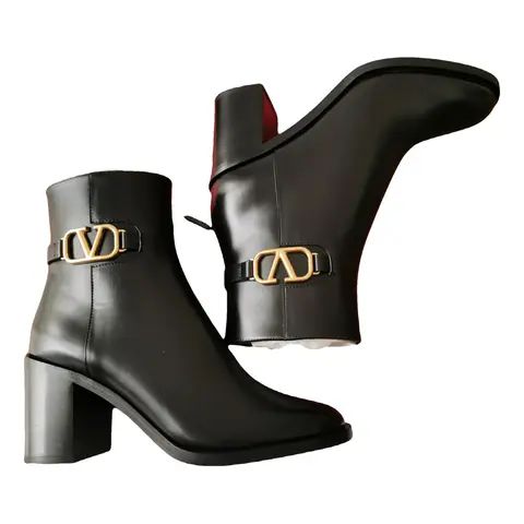 Valentino Garavani Vlogo Signature Calfskin Ankle "Black"