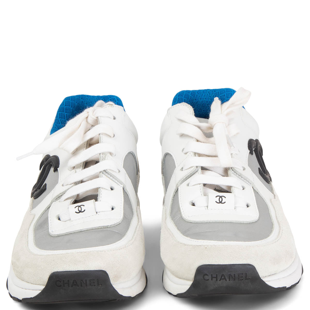 Chanel CC logo Low Top Sneaker White Silver Blue