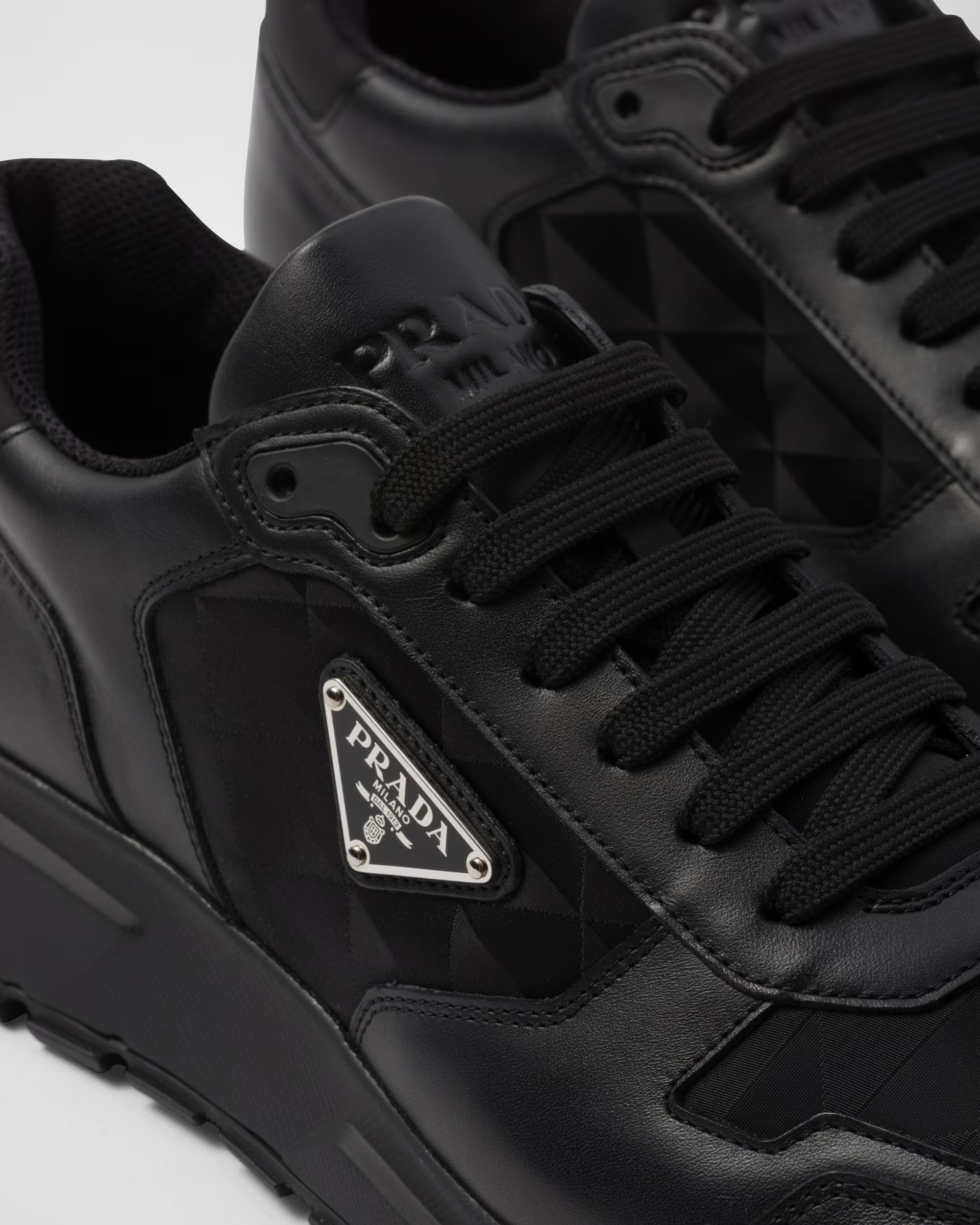 Prada sneaker black