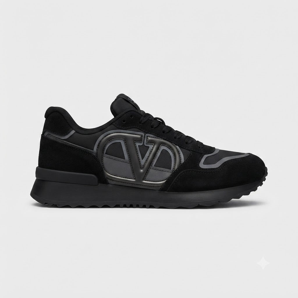 Valentino Vlogo Pace black