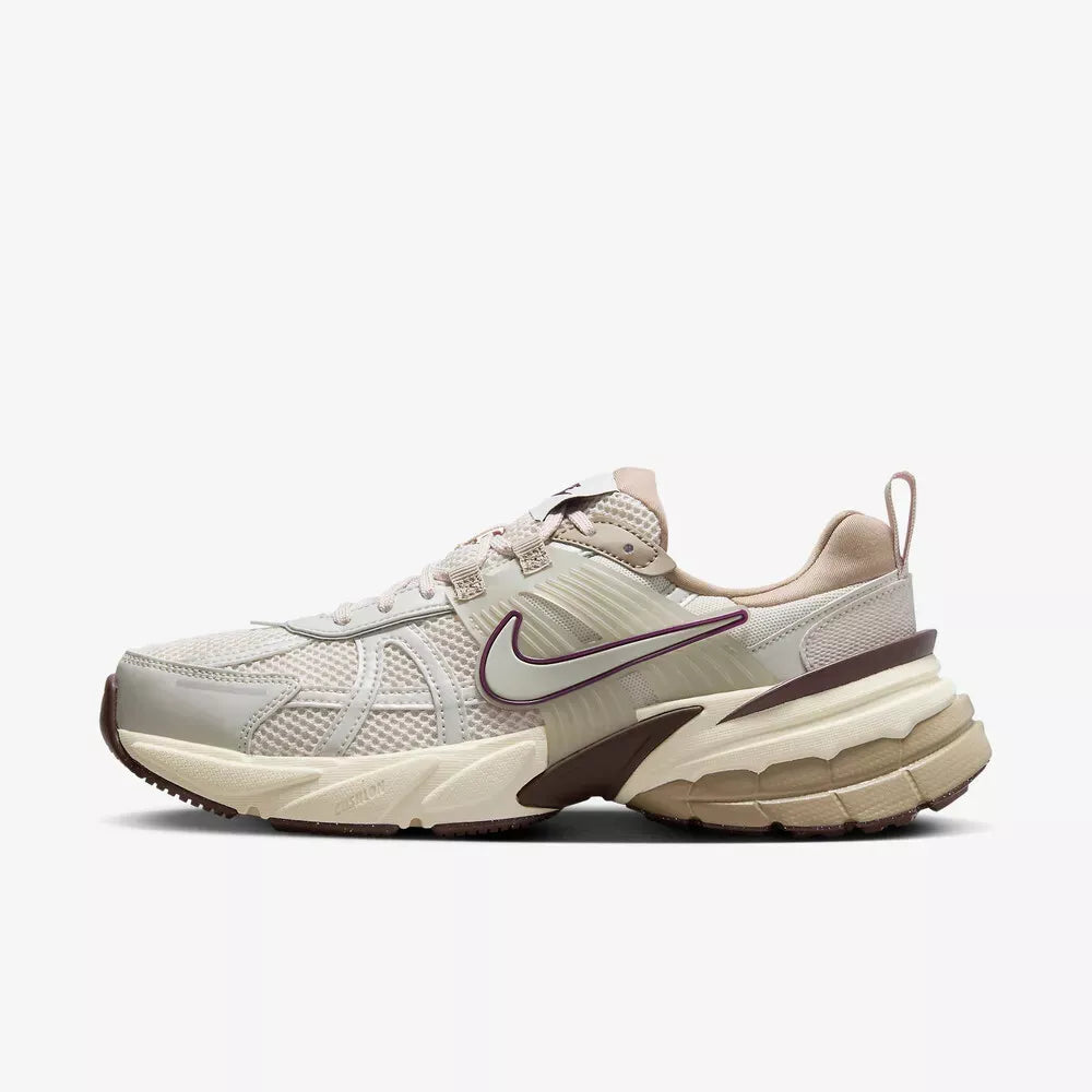 Nike V2K Beige