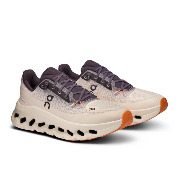 on Cloudtilt WMNS Iron Dew navy orange